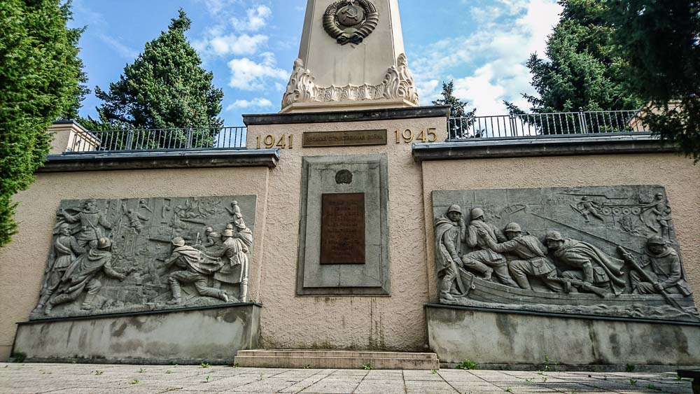 Sowjetischer Ehrenfriedhof Baruth / Mark © Berlins Taiga - Dein Ausflugsbegleiter in die sowjetische Geschichte