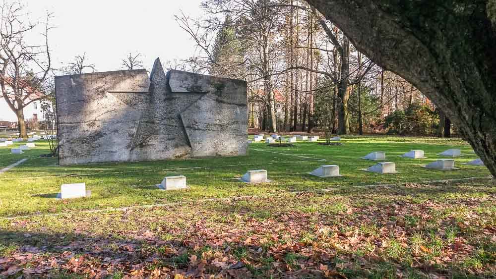 großer stern sowjetischer ehrenfriedhof spremberg