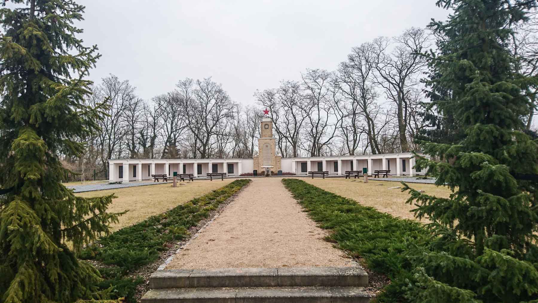 Russisches Ehrenmal Kriegsgräberstätte Lebus